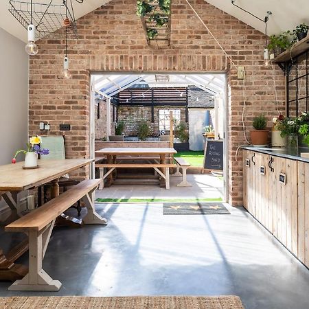 The Walled Garden At Cheshire Boutique Bathhouse Нантвіч Екстер'єр фото