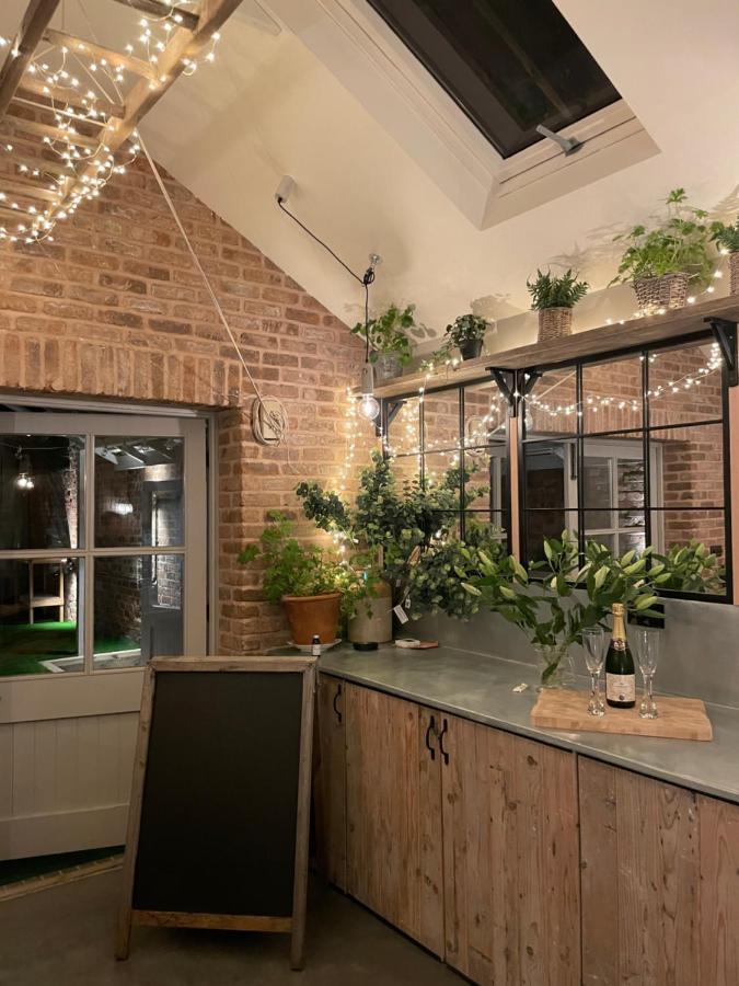 The Walled Garden At Cheshire Boutique Bathhouse Нантвіч Екстер'єр фото