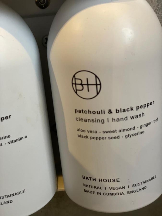 The Walled Garden At Cheshire Boutique Bathhouse Нантвіч Екстер'єр фото