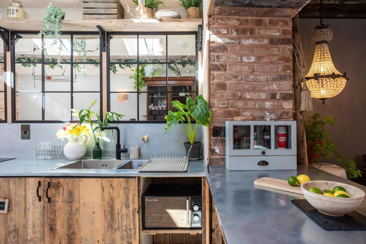 The Walled Garden At Cheshire Boutique Bathhouse Нантвіч Екстер'єр фото