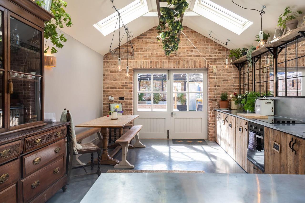 The Walled Garden At Cheshire Boutique Bathhouse Нантвіч Екстер'єр фото