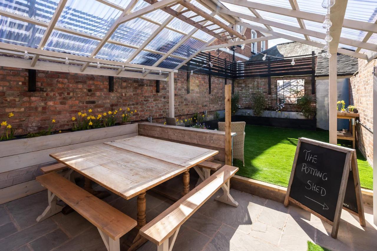 The Walled Garden At Cheshire Boutique Bathhouse Нантвіч Екстер'єр фото