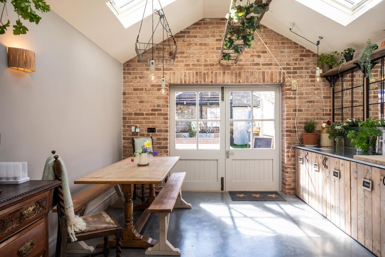 The Walled Garden At Cheshire Boutique Bathhouse Нантвіч Екстер'єр фото