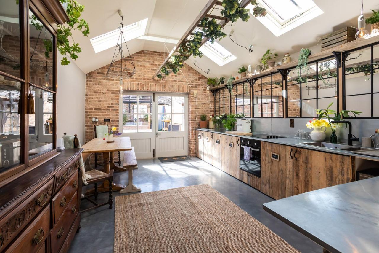 The Walled Garden At Cheshire Boutique Bathhouse Нантвіч Екстер'єр фото