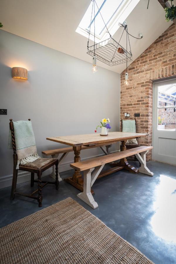 The Walled Garden At Cheshire Boutique Bathhouse Нантвіч Екстер'єр фото